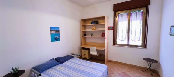 6 rooms House in Petrosino, Italy No. 260498 13