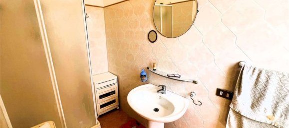 6 rooms House in Petrosino, Italy No. 260498 16