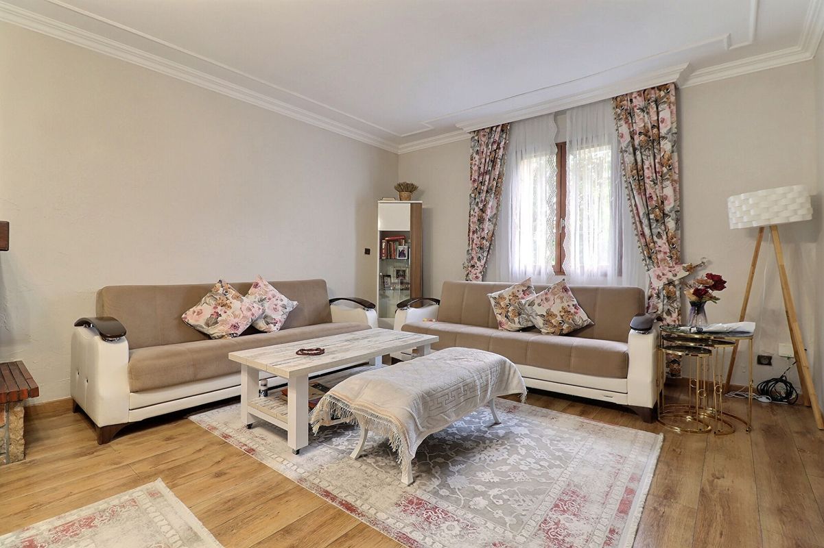 4 Schlafzimmer Haus in Montigny-les-Cormeilles, France, Nr. 294937