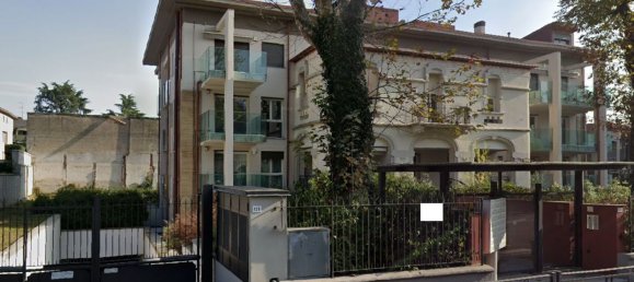 3 rooms Apartment in Villasanta, Italy No. 98448 16