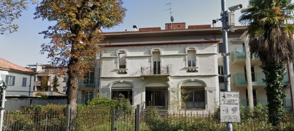 3 rooms Apartment in Villasanta, Italy No. 98448 17