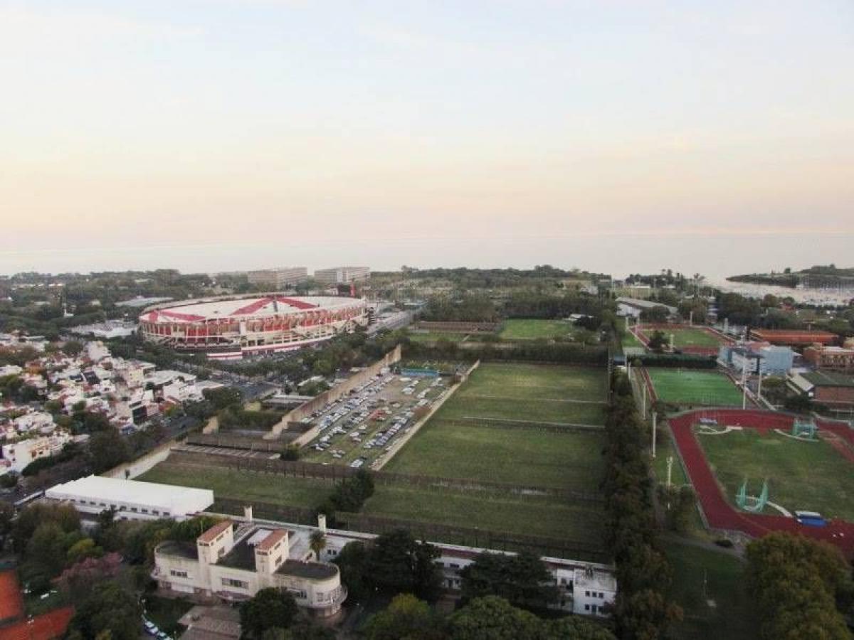 4 bedrooms Apartment in Buenos Aires, Argentina No. 102375