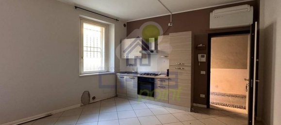 2 rooms Apartment in Cremona, Italy No. 162186 6