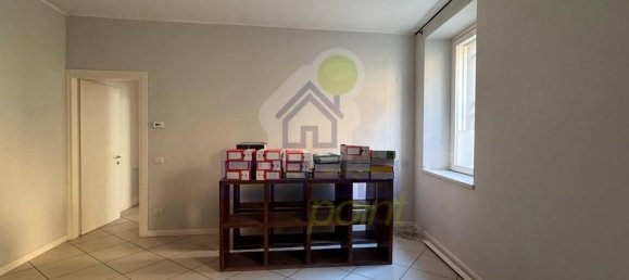 2 rooms Apartment in Cremona, Italy No. 162186 4