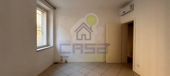 2 rooms Apartment in Cremona, Italy No. 162186 8