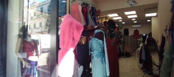 50m² Commercial property in Ladispoli, Italy No. 183096 5