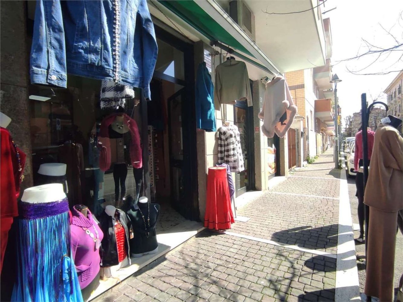 50m² Commercial property in Ladispoli, Italy No. 183096