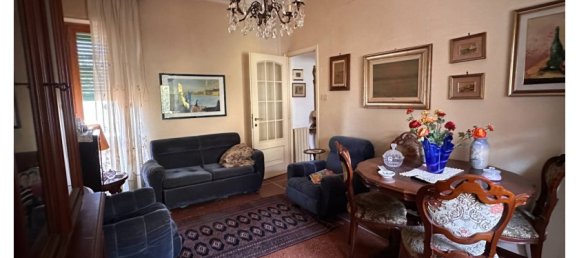 2 Schlafzimmer Wohnung in Genoa, Italy, Nr. 318007 8