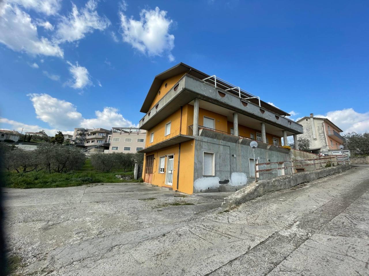 13-salle Maison à Ariano Irpino, Italy No. 150979