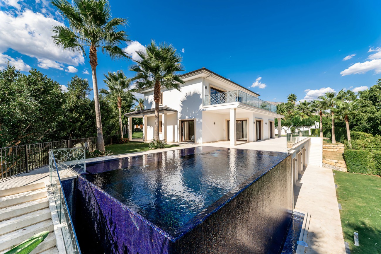 5 chambres Villa à Marbella, Spain No. 115097