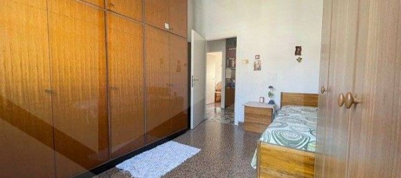 5-salle Appartement à Bologna, Italy No. 28721 14