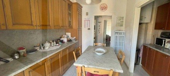 5-salle Appartement à Bologna, Italy No. 28721 8