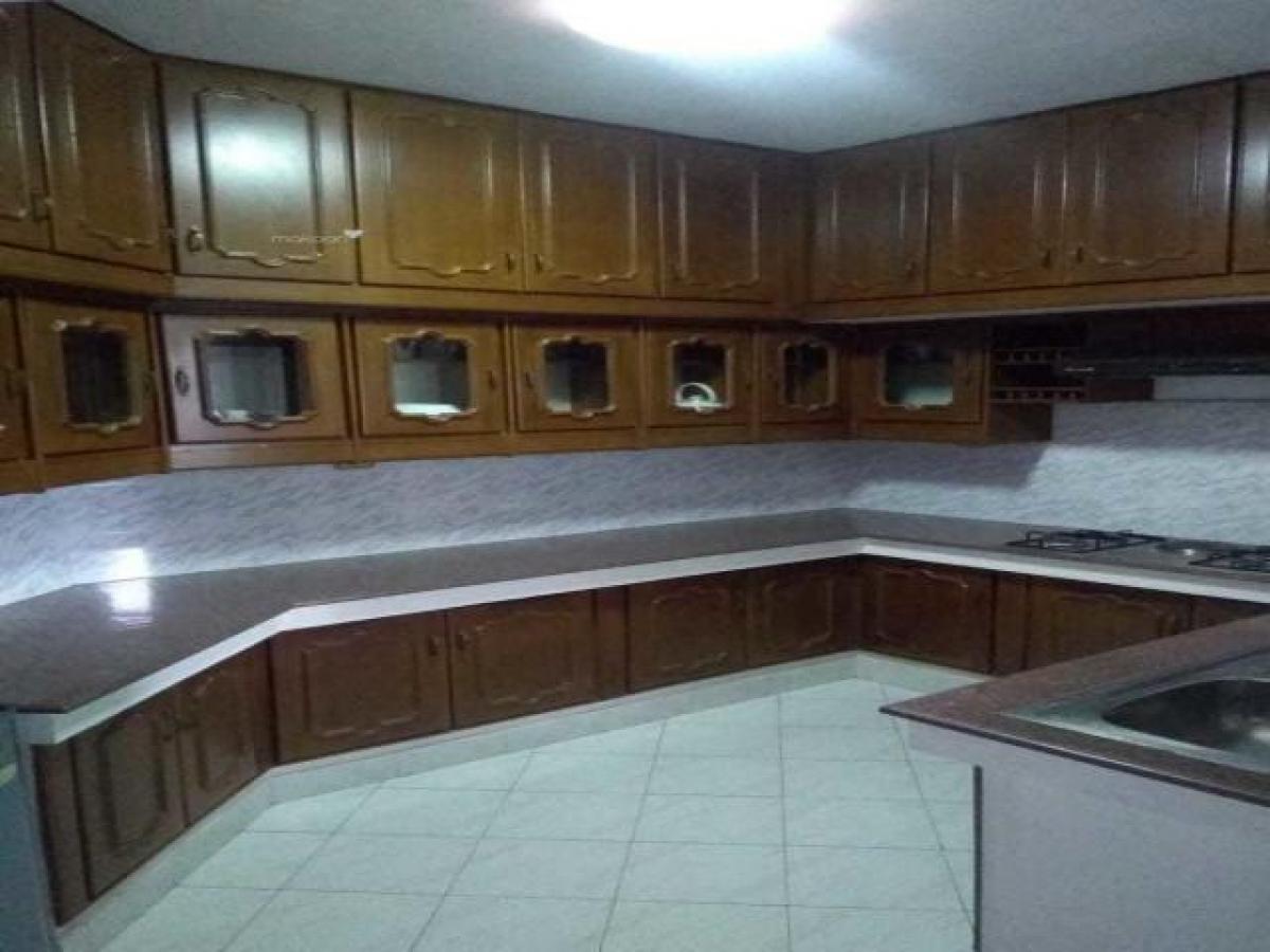 3 bedrooms House in Kochi, India No. 22781