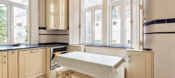 4 bedrooms House in Lisbon, Portugal No. 215318 12