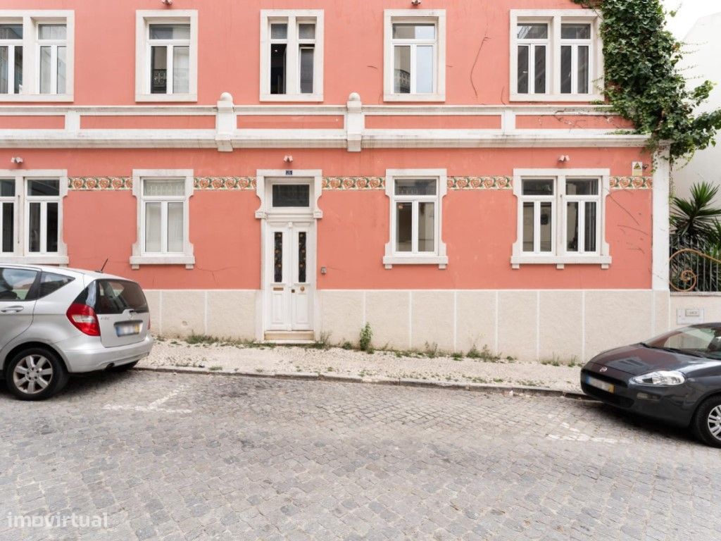 4 bedrooms House in Lisbon, Portugal No. 215318