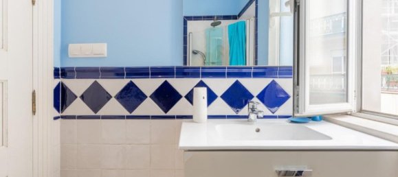 4 bedrooms House in Lisbon, Portugal No. 215318 21