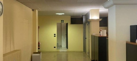 5 rooms Office in Turin, Italy No. 207307 8