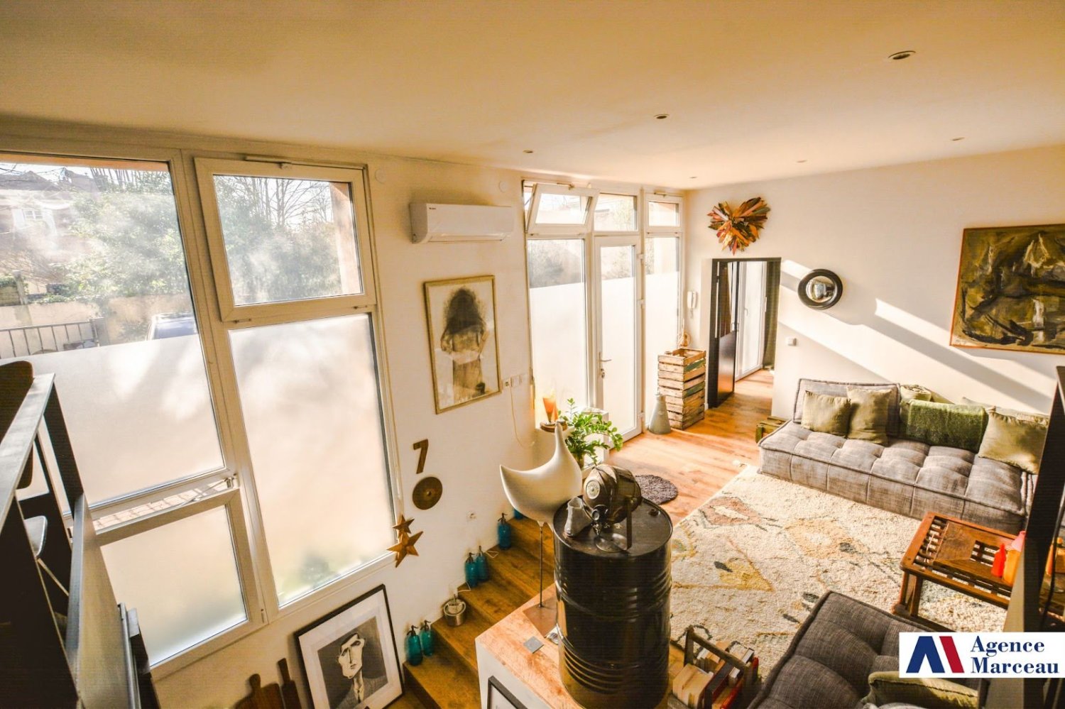 2 bedrooms Apartment in Courbevoie, France No. 136815