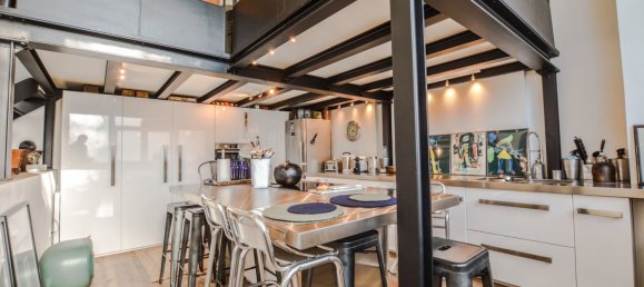 2 bedrooms Apartment in Courbevoie, France No. 136815 5