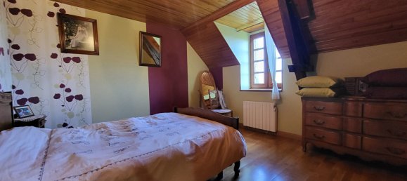 4 bedrooms House in Mayenne, France No. 95509 7