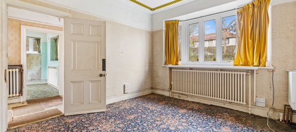 4 chambres Maison à Coulsdon, United Kingdom No. 1012 13