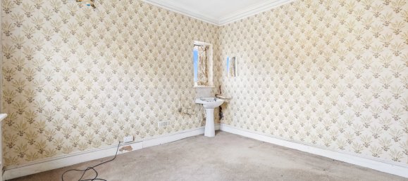 4 chambres Maison à Coulsdon, United Kingdom No. 1012 18