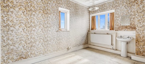 4 chambres Maison à Coulsdon, United Kingdom No. 1012 19