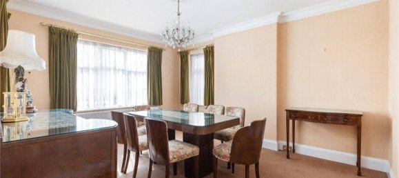 4 Schlafzimmer Haus in Finchley, United Kingdom, Nr. 3618 3