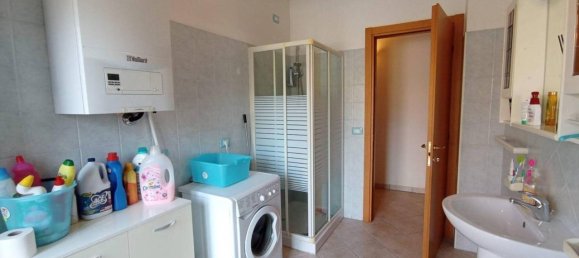 5 rooms Apartment in L'Aquila, Italy No. 171700 11