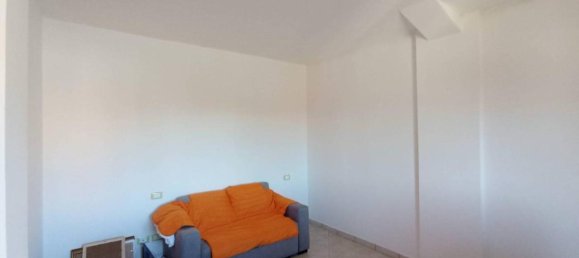 5 rooms Apartment in L'Aquila, Italy No. 171700 5