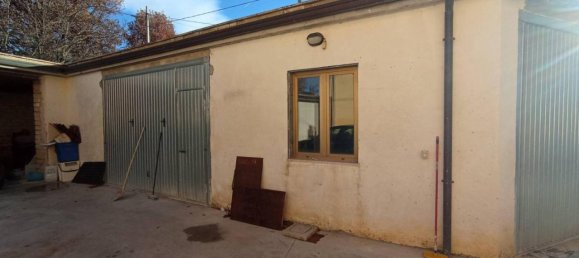 5 rooms Apartment in L'Aquila, Italy No. 171700 17