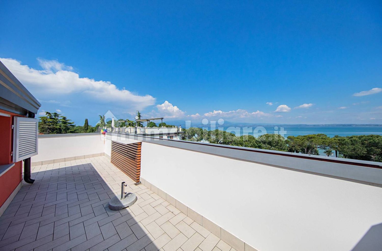 2 bedrooms Apartment in Sirmione, Italy No. 374979