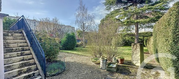 Casa de 3 dormitorios en Saint-Andre-les-Vergers, France No. 246897 3