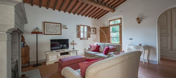 15-salle Villa à Peccioli, Italy No. 53699 10