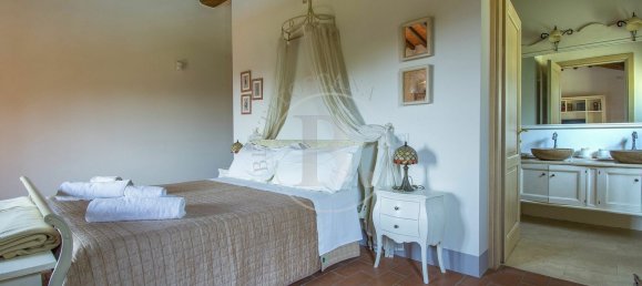 15-salle Villa à Peccioli, Italy No. 53699 30