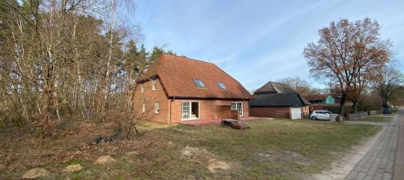 4 rooms Townhouse in Luchow-Dannenberg, Germany No. 160106 2
