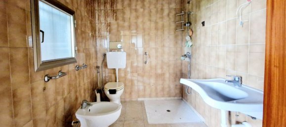 5 rooms House in Lozzo Atestino, Italy No. 90846 13