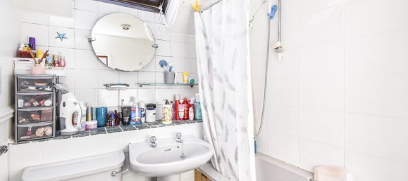  House in Kendal, United Kingdom No. 1795 9