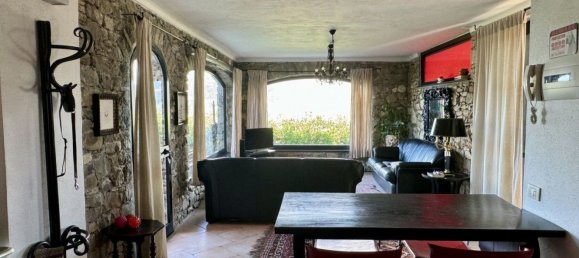 5 bedrooms Villa in Levanto, Italy No. 324207 9