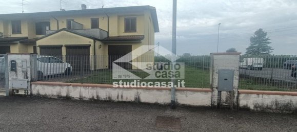 4-salle Villa à Trigolo, Italy No. 269483 6