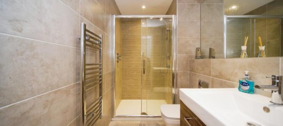 2 bedrooms Apartment in Enfield, United Kingdom No. 11500 12