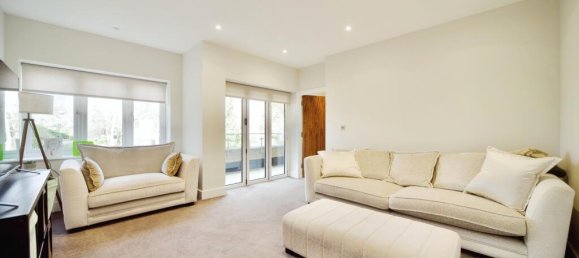 2 bedrooms Apartment in Enfield, United Kingdom No. 11500 2