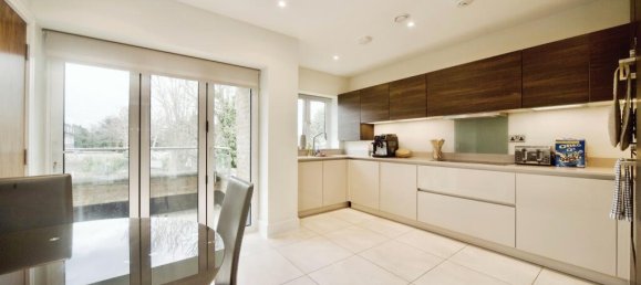 2 bedrooms Apartment in Enfield, United Kingdom No. 11500 4