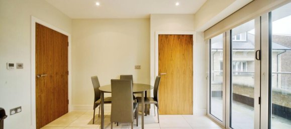 2 bedrooms Apartment in Enfield, United Kingdom No. 11500 8