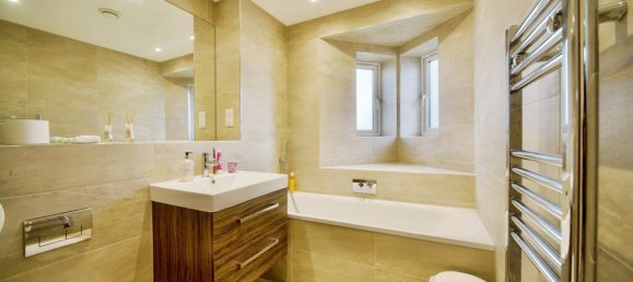 2 bedrooms Apartment in Enfield, United Kingdom No. 11500 11