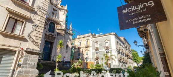 2 rooms Commercial property in Catania, Italy No. 203859 16