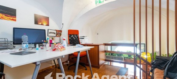 2 rooms Commercial property in Catania, Italy No. 203859 12