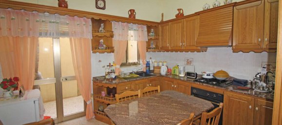 3 bedrooms Townhouse in Zebbug, Malta No. 2558 3