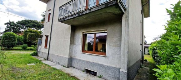 Villa de 8 dormitorios en Biandronno, Italy No. 373940 47