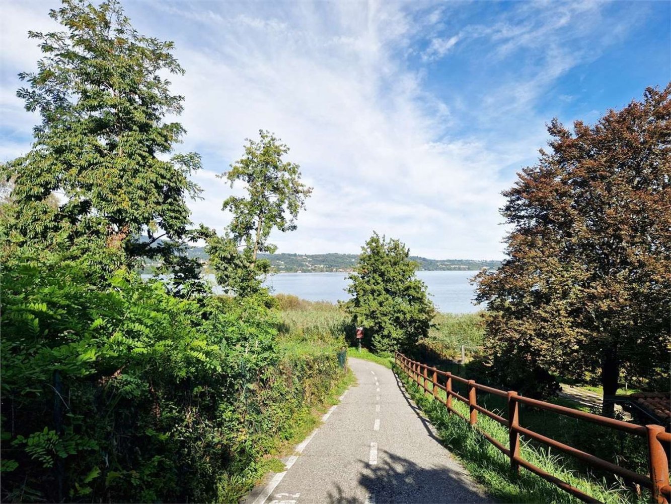 Villa T8 em Biandronno, Italy N.º 373940